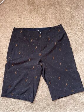 Women’s Black Moon-Print Bike Shorts